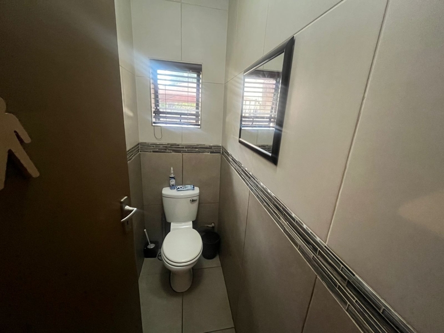 3 Bedroom Property for Sale in Protea Park North West